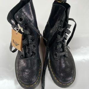 Dr Martens Molly Women Platform Boots